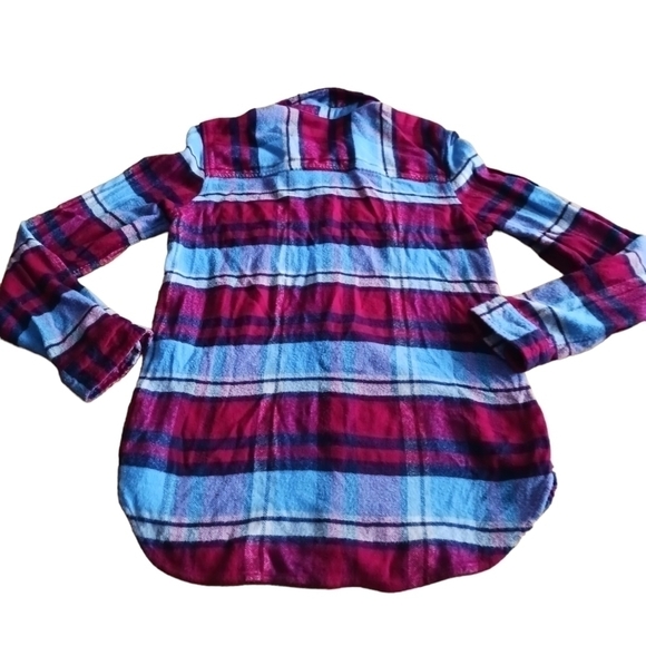 American Eagle Classic Fit Button Down - Picture 6 of 6